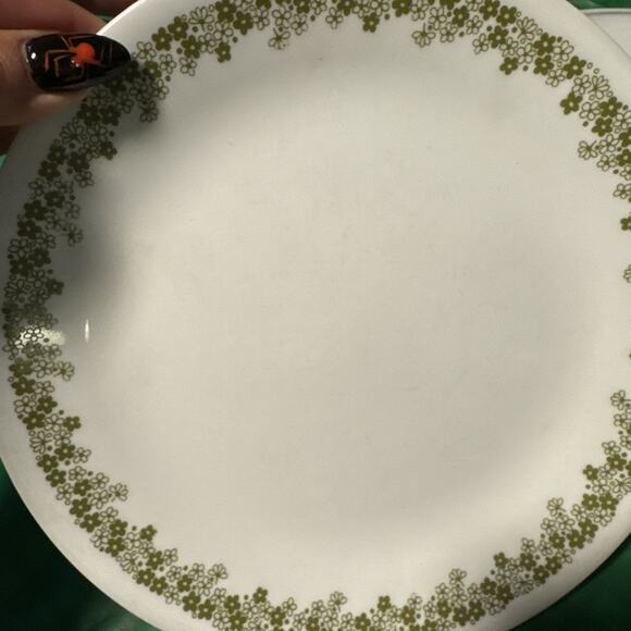 Vintage Corelle Green Spring Blossom “Crazy Daisy” 8.5” Salad Plates Set of 3 - Picture 6 of 8